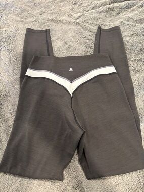High-Waist Sculpting Leggings in Charcoal with White Accent